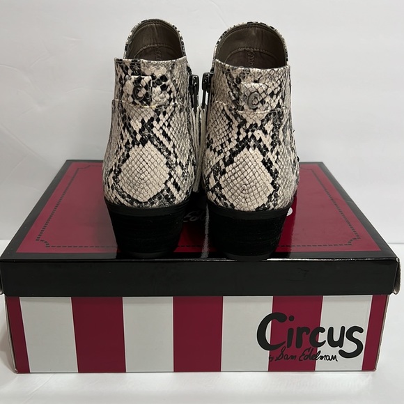 Circus by Sam Edelman Pipper Ivory & Black Multi Snake Print Ankle Boot Booties - Picture 4 of 8